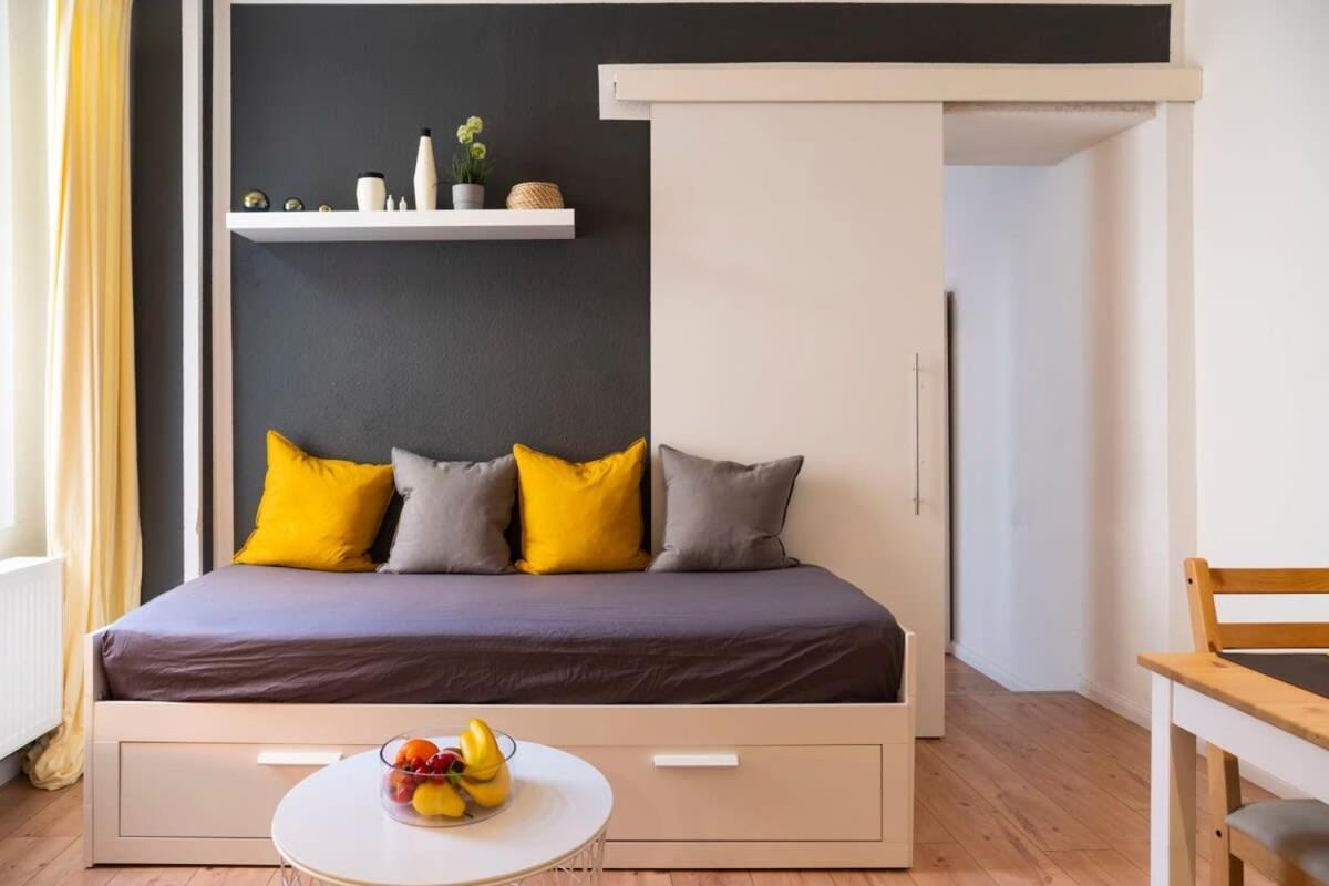 2 Bedroom In Great Location In Kreuzberg Berlín Exterior foto